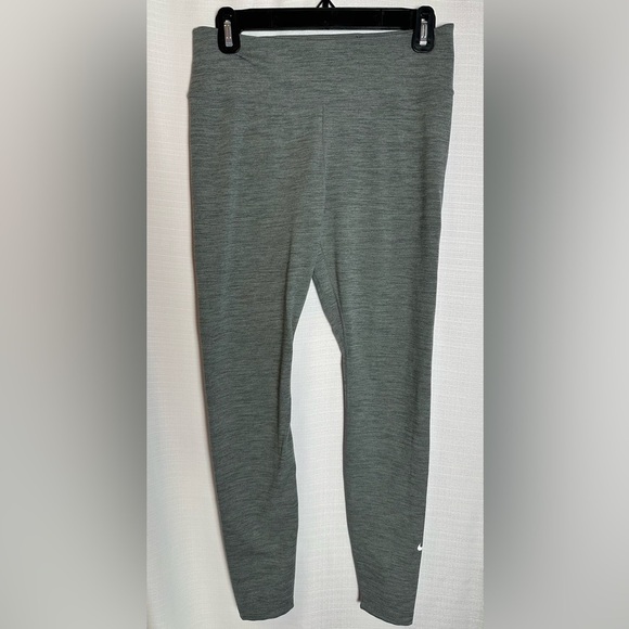 Nike Women’s Dri-fit Gray Leggings, size M - Picture 1 of 4